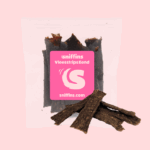 Een afbeelding van de vleesstrips rund verpakking op de webshop van Sniffins.com
