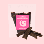 Een afbeelding van de vleesstrips rund verpakking op de webshop van Sniffins.com